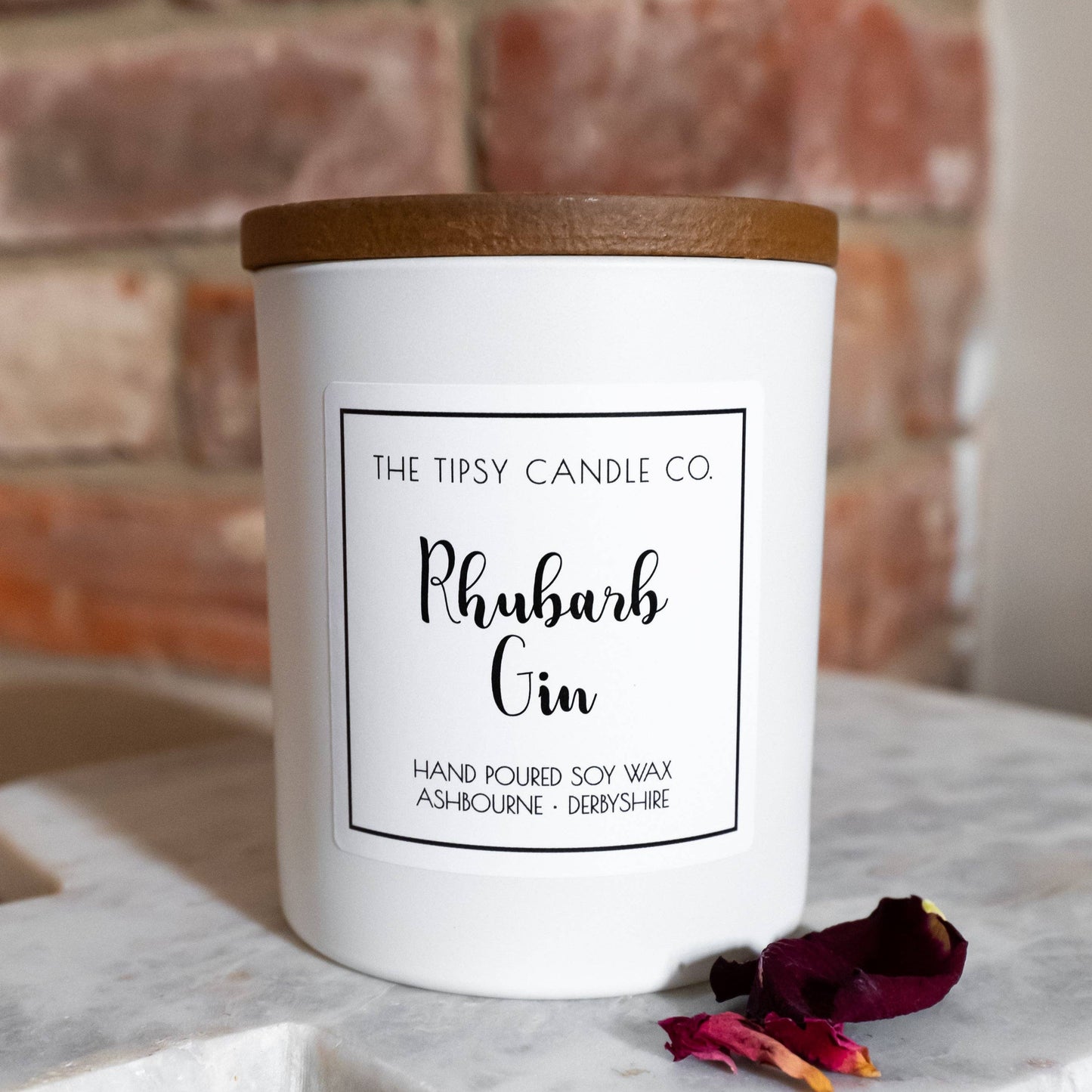 Rhubarb Gin candle: 180ml Amber Glass Jar