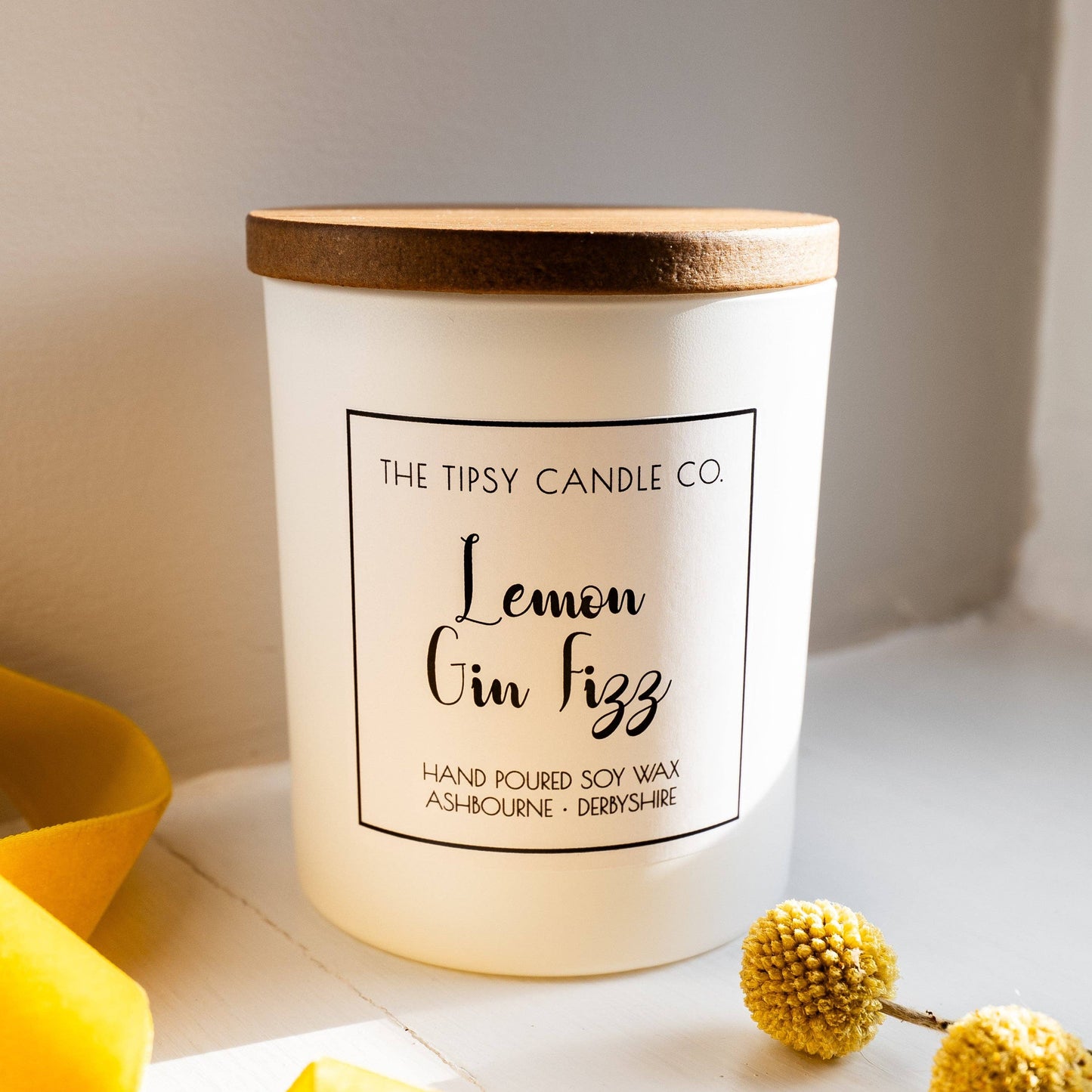 Lemon Gin Fizz candle: 180ml Amber Glass Jar