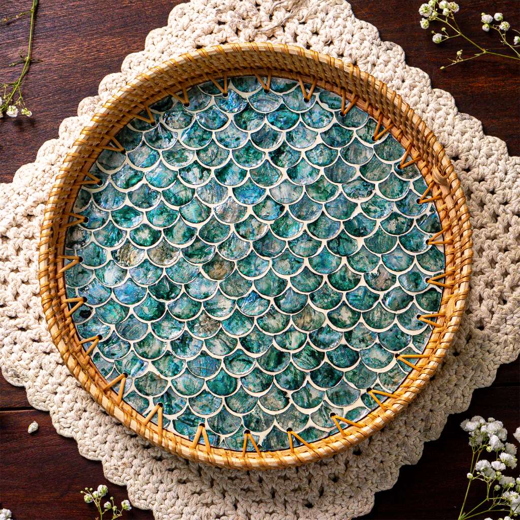 Rattan Serving Tray - Wicker Coffee Table Centerpiece Tray: 30cm / 12" / Cascade