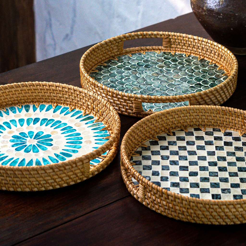 Rattan Serving Tray - Wicker Coffee Table Centerpiece Tray: 30cm / 12" / Cascade